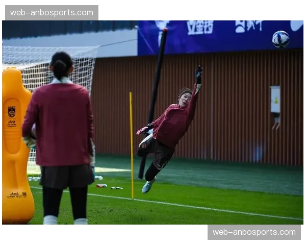 中国女足门将陈晨扑救数据稳健，高空球处理成功率100%